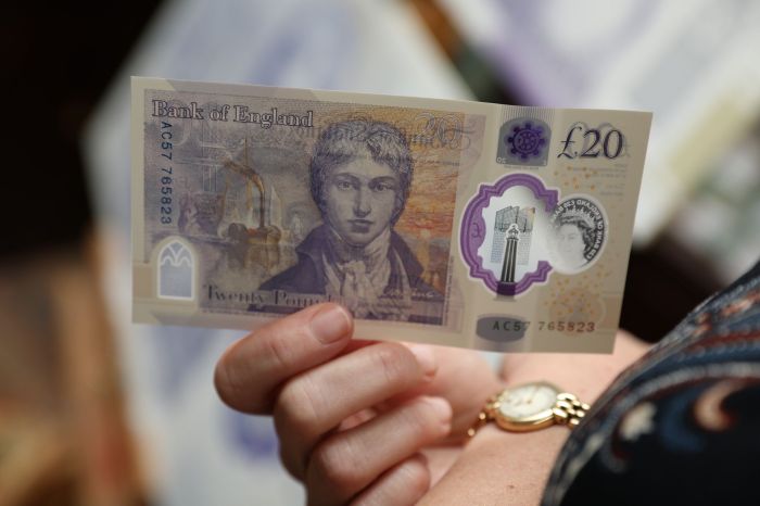 Pound british sterling euro now less than